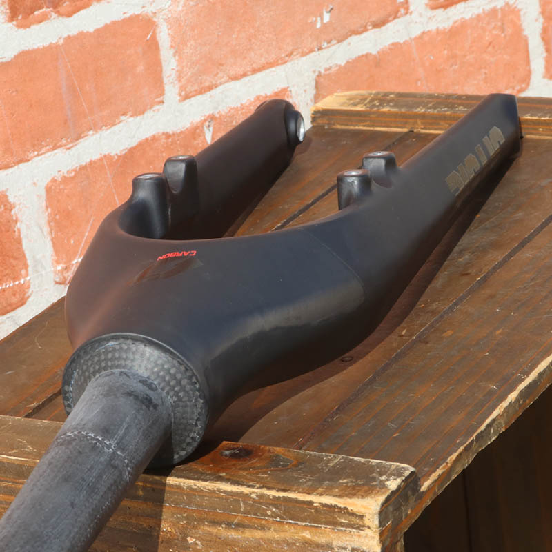 JITSIE - VARIAL RACE [CARBON]