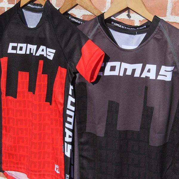 COMAS - �饤�ǥ��󥰥��㡼��
