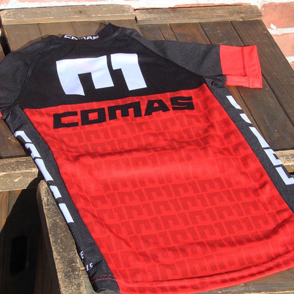 COMAS - �饤�ǥ��󥰥��㡼��