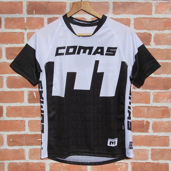 COMAS - �饤�ǥ��󥰥��㡼��