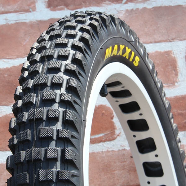 MAXXIS 24×2.4タイヤ ストリートトライアル用