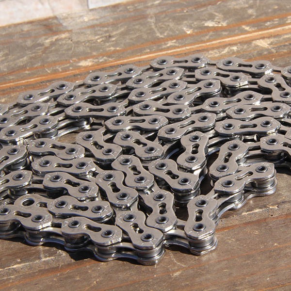 KMC - Z810 [SL] | 駆動系,チェーン,スタンダード | GOLDRUSH AJITO