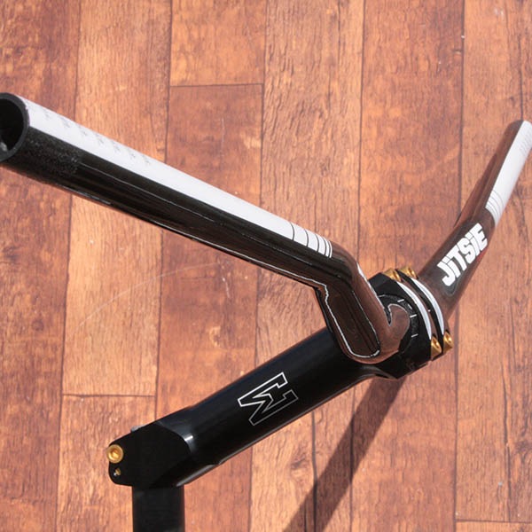 JITSIE - �����ܥ�