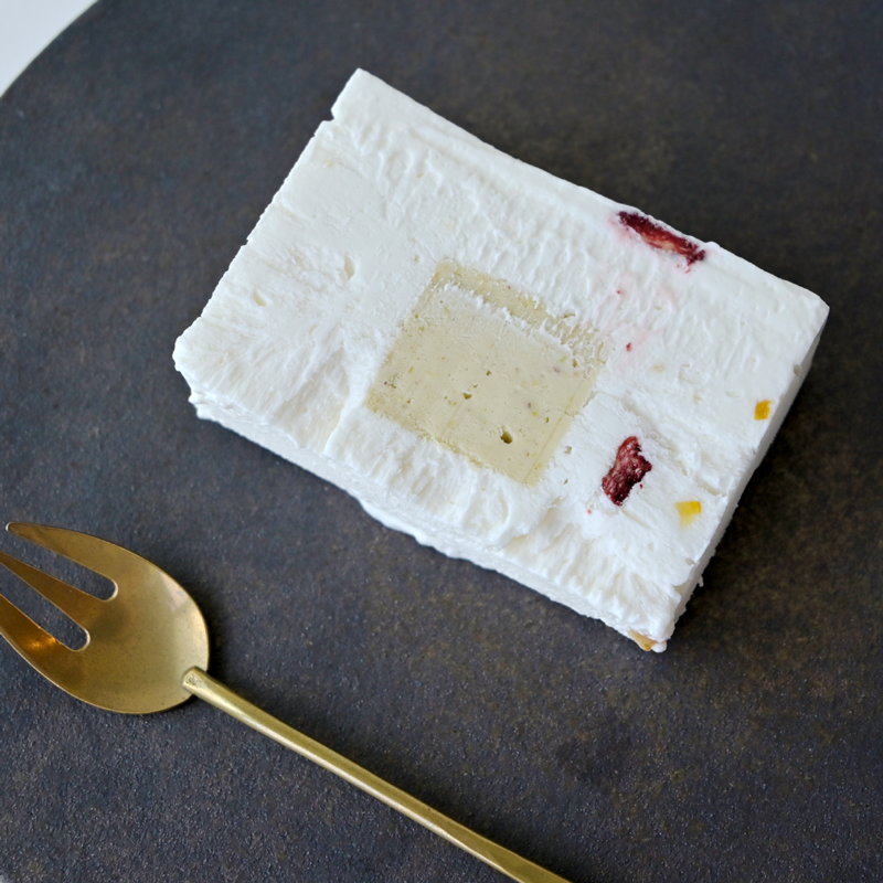 【店頭受取限定】_ カッサータのセミフレッドケーキ（アイスケーキ）