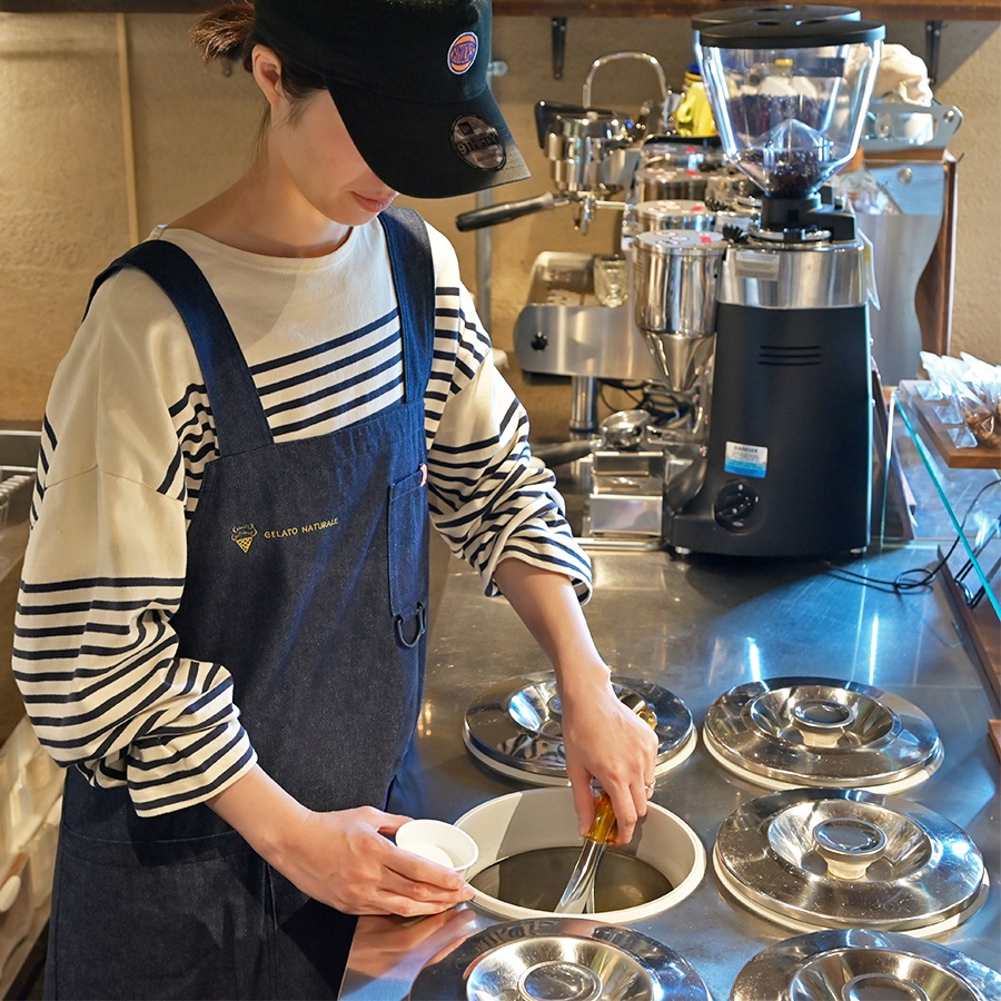 デニムエプロン インディゴ 8.5oz 日本製 綿100% 男女兼用 アウトドア