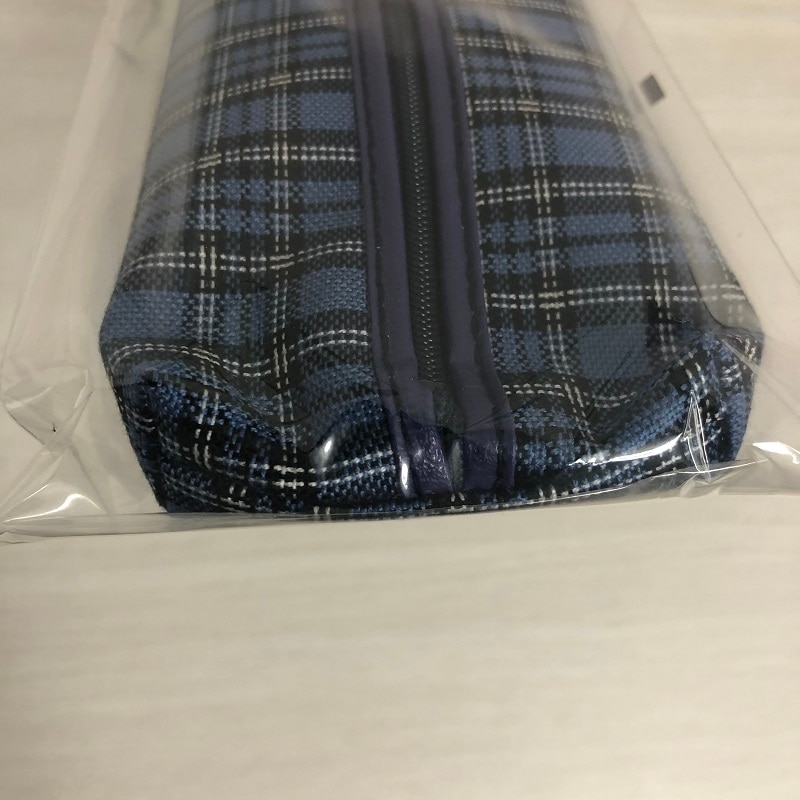 そろばんケース【２３桁】【青チェック柄】（中央ファスナー）