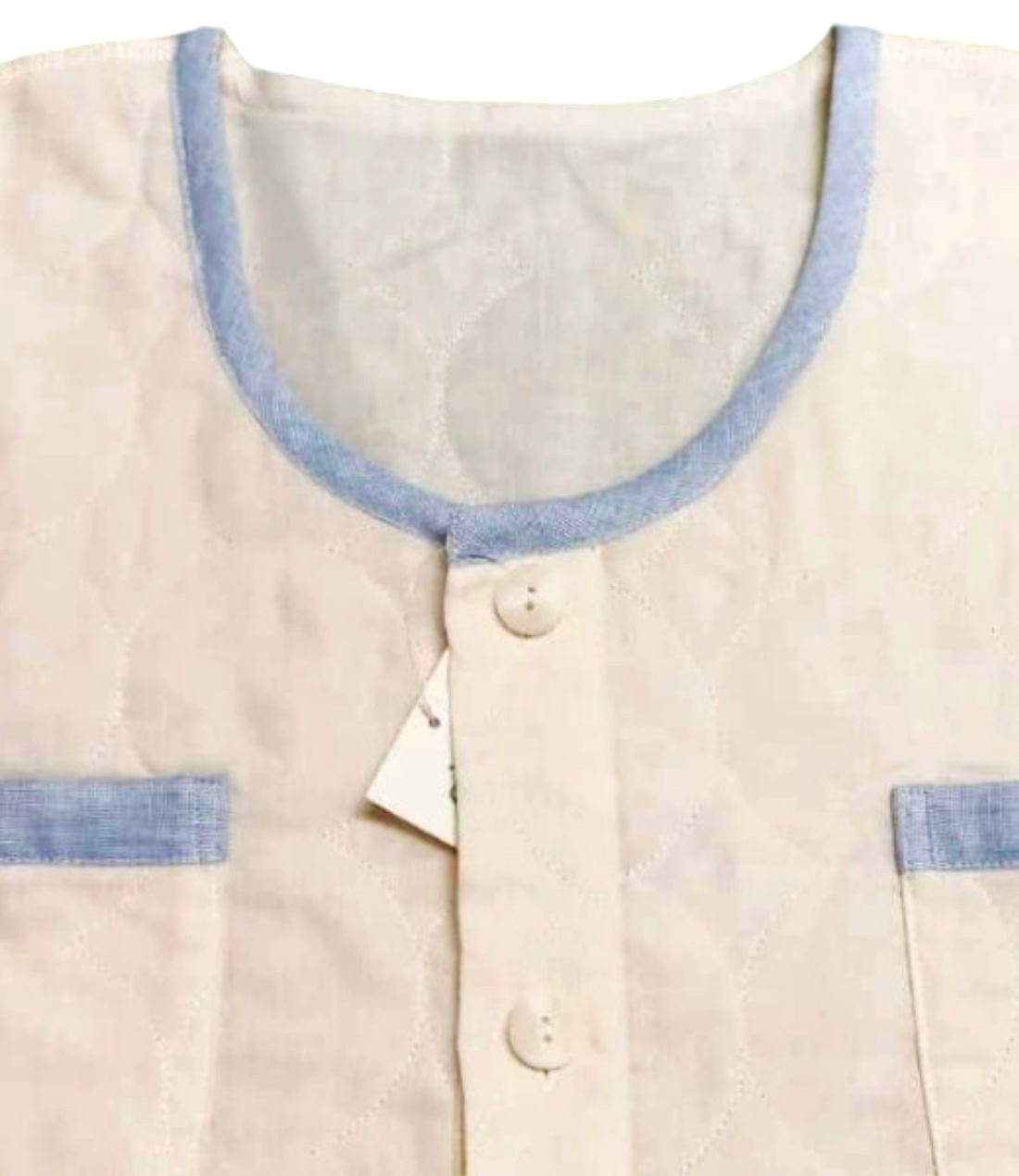 襟なしデザインへ変更