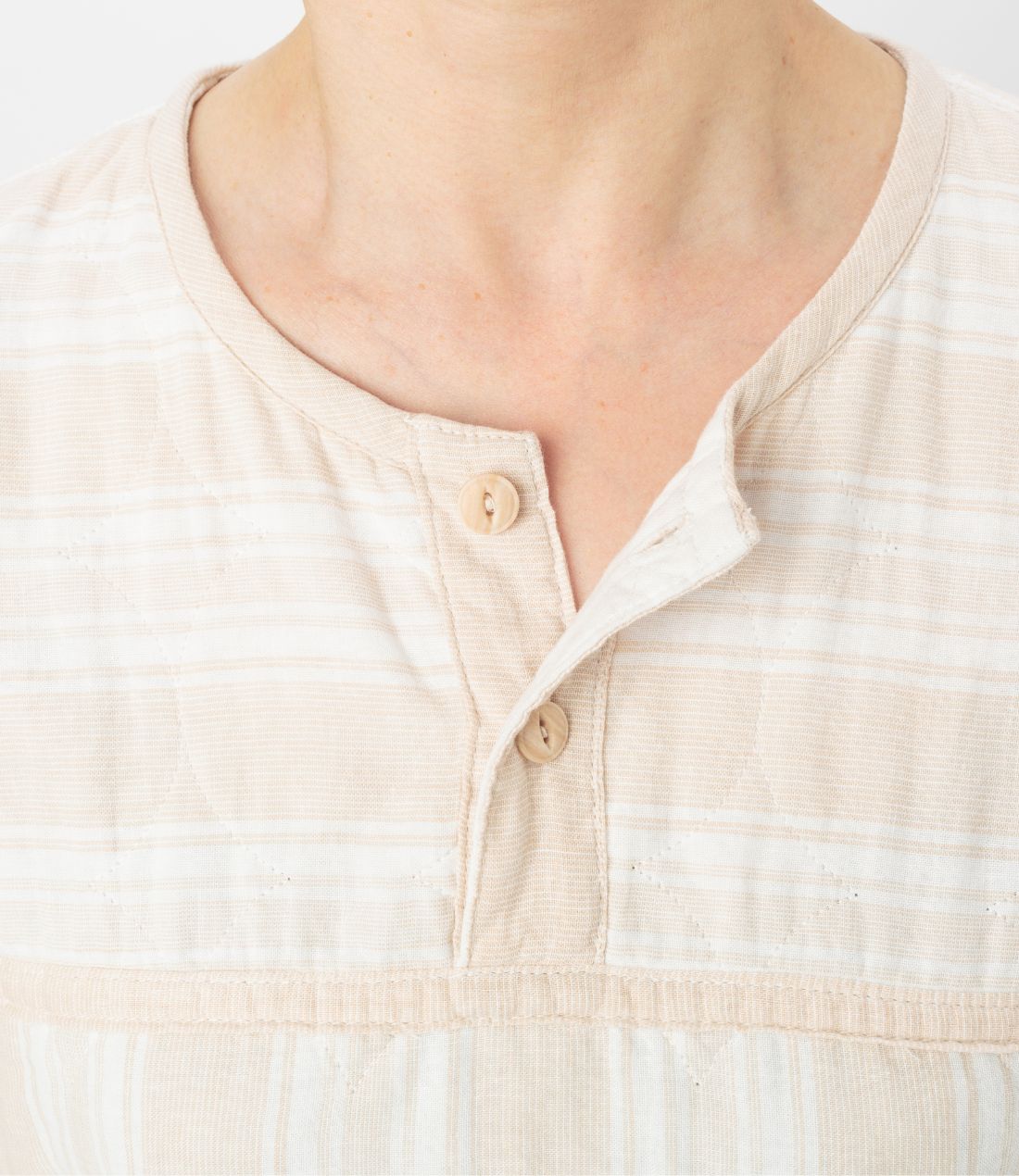 前開きを全開に変更