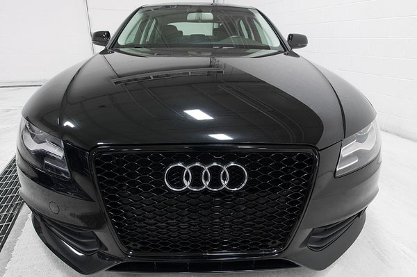 アウディA4 RSグリル