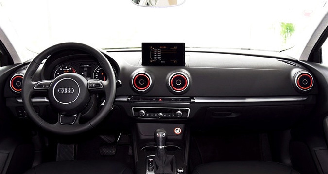 Audi A3(8V) ���顼 �����٥�ȥ٥��롦��å�