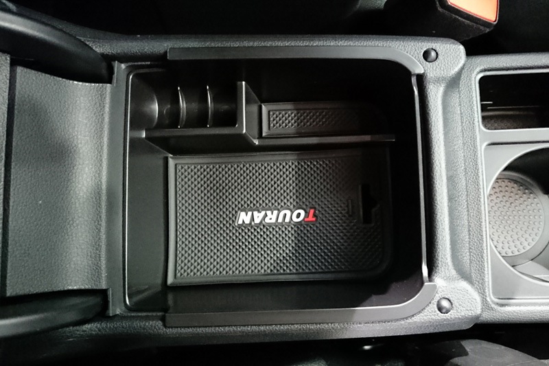 VW TOURAN (5T) ��������� ���ȥ졼��(��ʪ����)