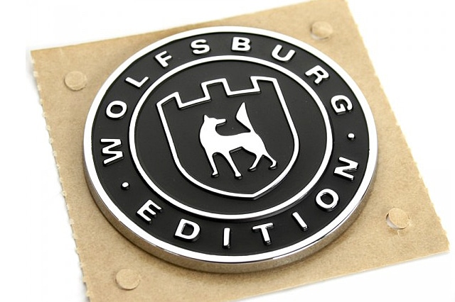 VW本国純正 WOLFSBURG(ウォルフスブルグ) ピラーエンブレム 1pc|VW