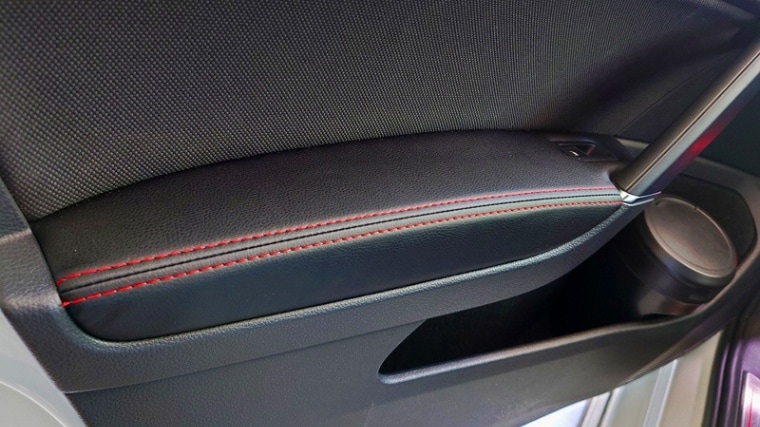 VW GOLF7 �ɥ�������쥹�� �쥶�����С�����åɥ��ƥå�