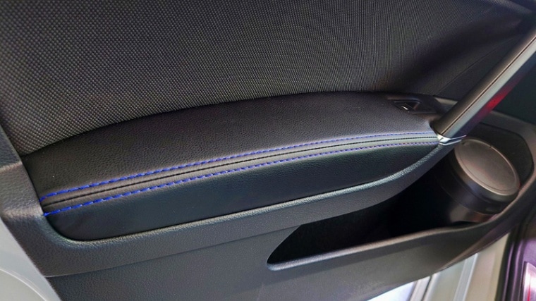 VW GOLF7 �ɥ�������쥹�� �쥶�����С����֥롼���ƥå�