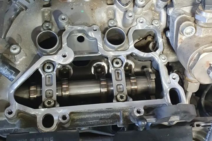 VW���� GOLF7/PASSAT/ARTEON PCV�Х�� �����륻�ѥ졼�� 