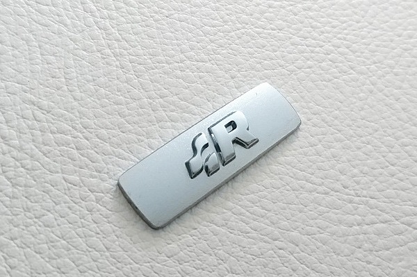 VW R ֥ץ졼
