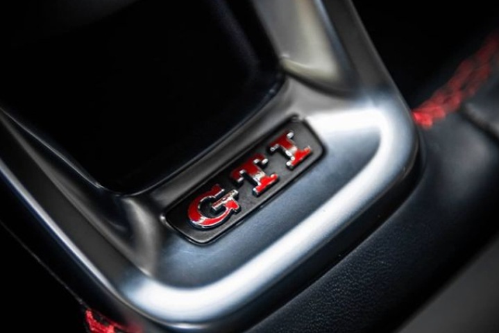 VW GOLF7 GTI  ���ƥ���󥰥Хå� �����С��쥤(���ƥå���)