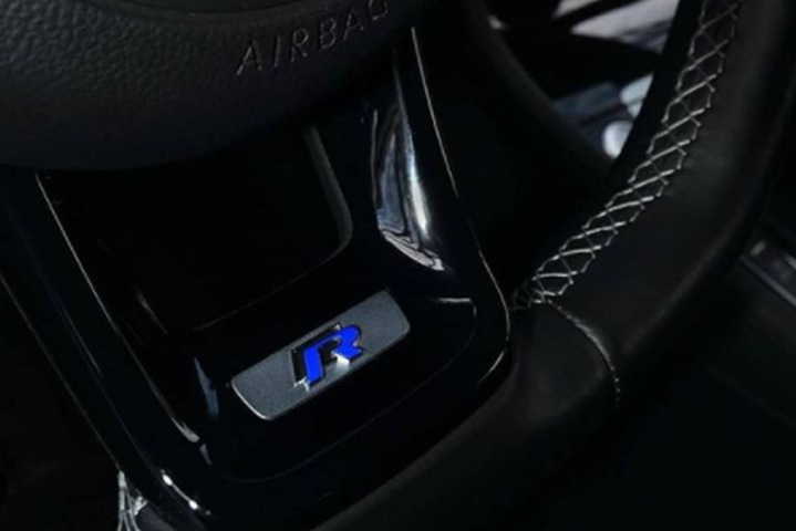 VW GOLF7 R  ���ƥ���󥰥Хå� �����С��쥤(���ƥå���)