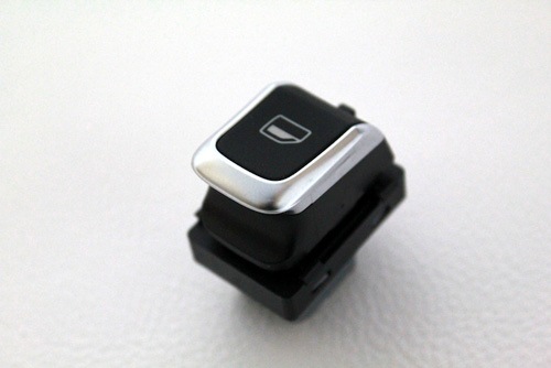 Audi A8 ������ɥ������å���������(1�ɥ�ʬ)