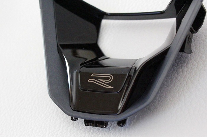 VW���� GOLF8 / T-CROSS R���� ���ƥ���󥰥Хå�