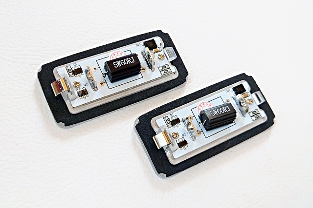 ���Х��, �ե����å� 500/595/695 LED�ʥ�С��ץ졼���� �饤������ Abarth Fiat
