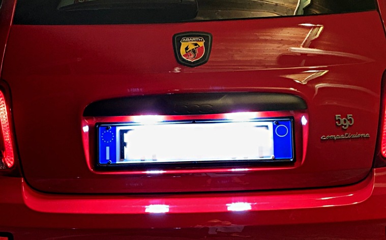 アバルト, フィアット 500/595/695 LEDナンバープレート灯 ライセンス