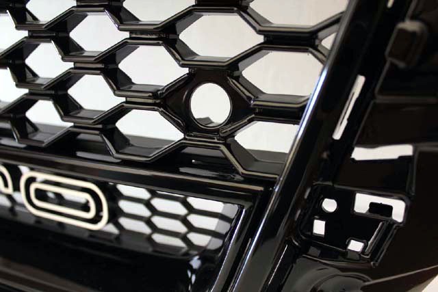 Audi A3(8V) RS3�������� �ե���ȥ���롦�֥�å��ե졼��