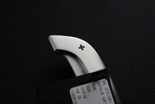 Audi �ܹ���� ����ߥѥɥ륷�ե���