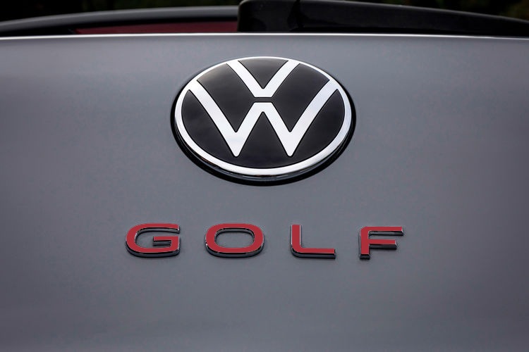 VW GOLF8 �ꥢ����֥�� �����С��쥤����å�