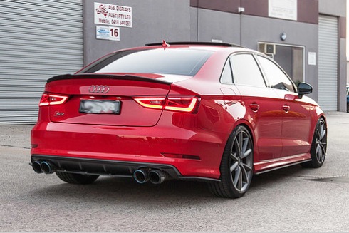 FLOW DESIGNS Audi S3(8V) Sedan �����ɥ��ץ�å���