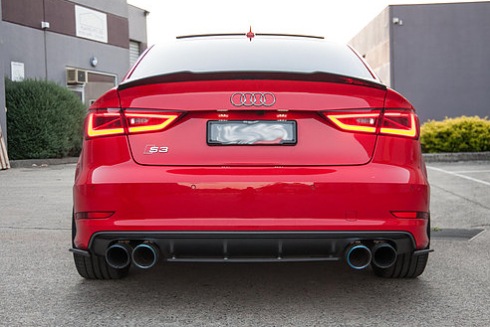 FLOW DESIGNS Audi S3(8V) Sedan �ꥢ���ѥå�