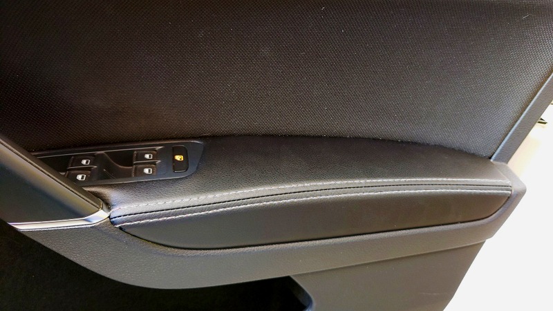 VW GOLF7 �ɥ�������쥹�� �쥶�����С����ۥ磻�ȥ��ƥå�