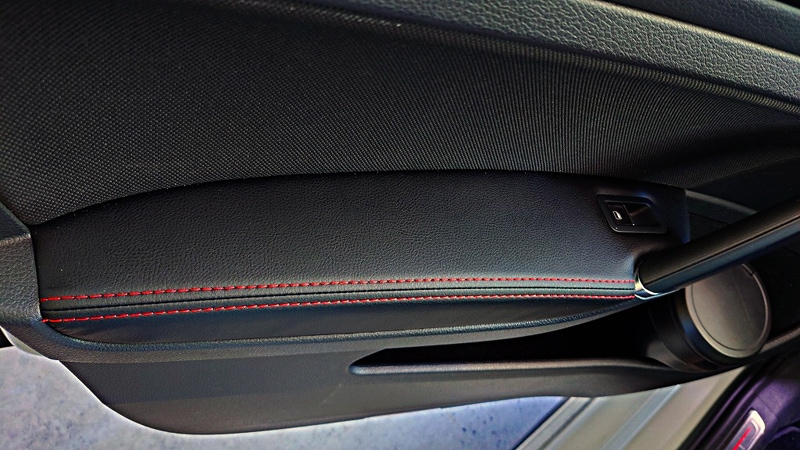 VW GOLF7 �ɥ�������쥹�� �쥶�����С�����åɥ��ƥå�