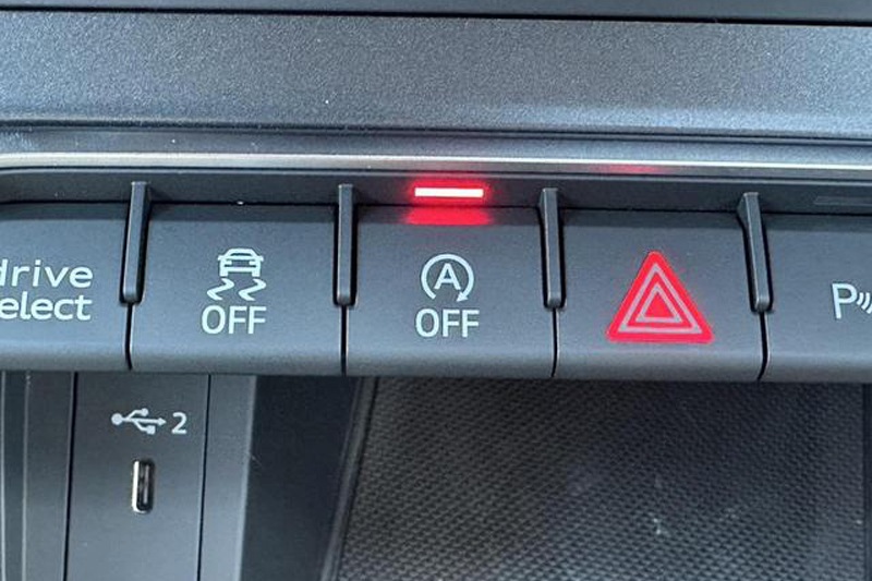 Audi Q3/SQ3 F3 ȥȥåץƥ 󥻥顼