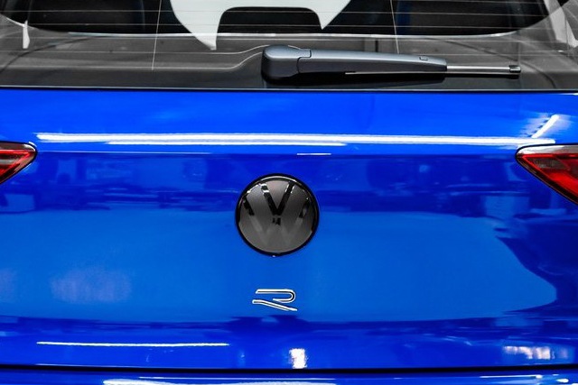 VW GOLF8 �֥�å� �ꥢ ����֥�� �����С��쥤