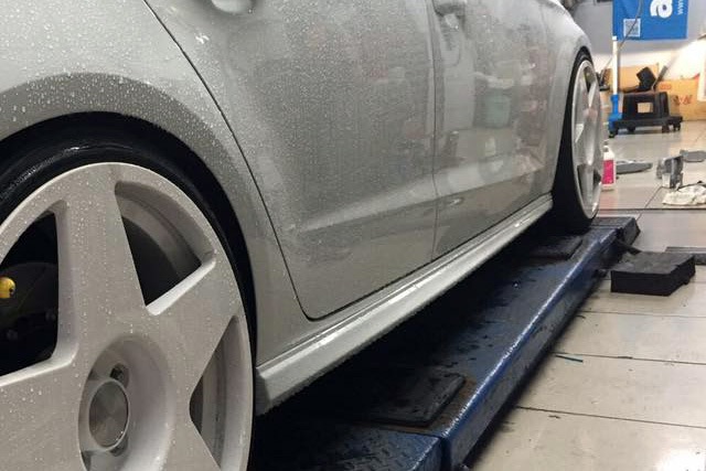 Audi A3(8V)���������� S3�����󥹥����� �����ɥ�������