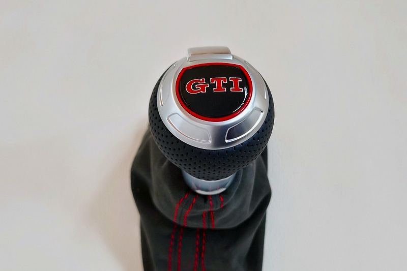 VW GTI TTS DSGեȥΥ֡ѥ󥰥쥶 GOLF7