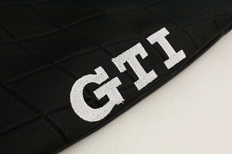 �ۥ磻��GTI �ܥ�ͥåȥޥ�������������� �֥�å��쥶�� GOF7