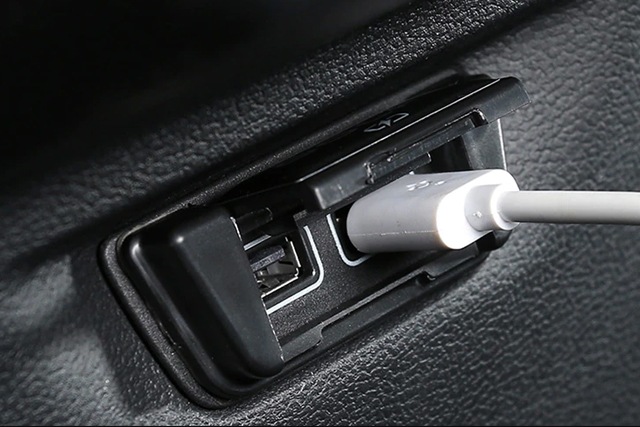 VW GOLF8 ꥢ󥽡USBС 8