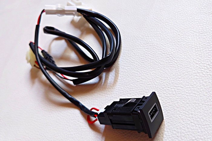 VW GOLF6/GOLF5/Scirocco ���󥽡��� USB���ߥ��å�