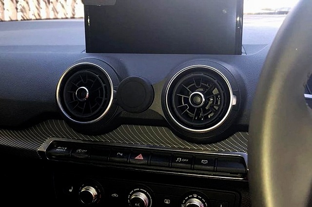 Audi Q2 ���ޡ��ȥե��� �ޥ���ȡ��ޥ��ͥå�