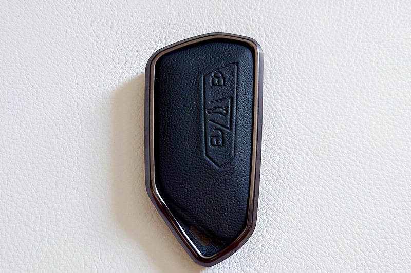 VW GOLF8 / �����8 �֥�å��쥶�� ����ߥե졼�� �������С�