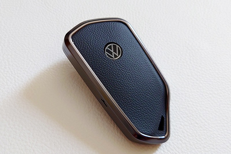 VW GOLF8 / �����8 �֥�å��쥶�� ����ߥե졼�� �������С�