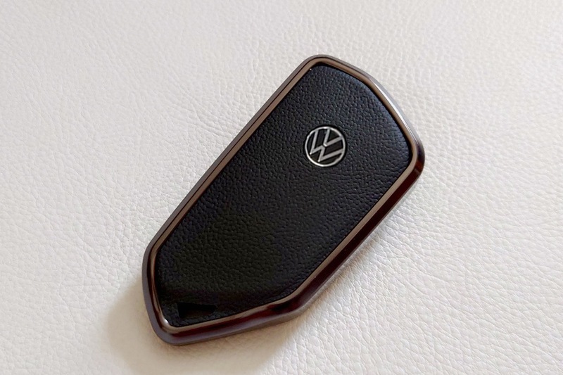 VW GOLF8 / �����8 �֥�å��쥶�� ����ߥե졼�� �������С�