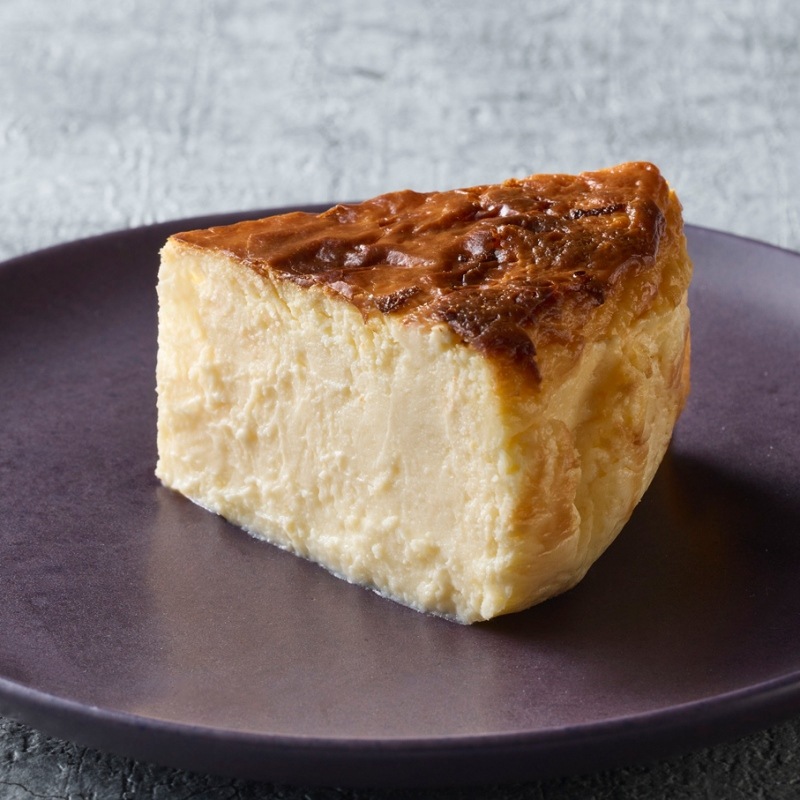 SPANISH DINING Rico「バスクチーズケーキ」