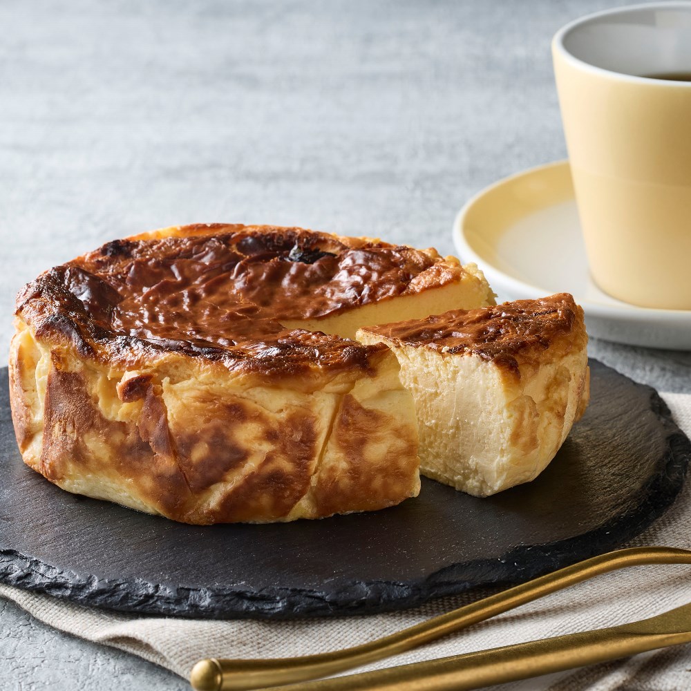 SPANISH DINING Rico「バスクチーズケーキ」