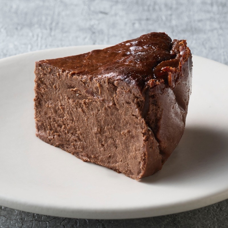 SPANISH DINING Rico「ショコラバスクチーズケーキ」