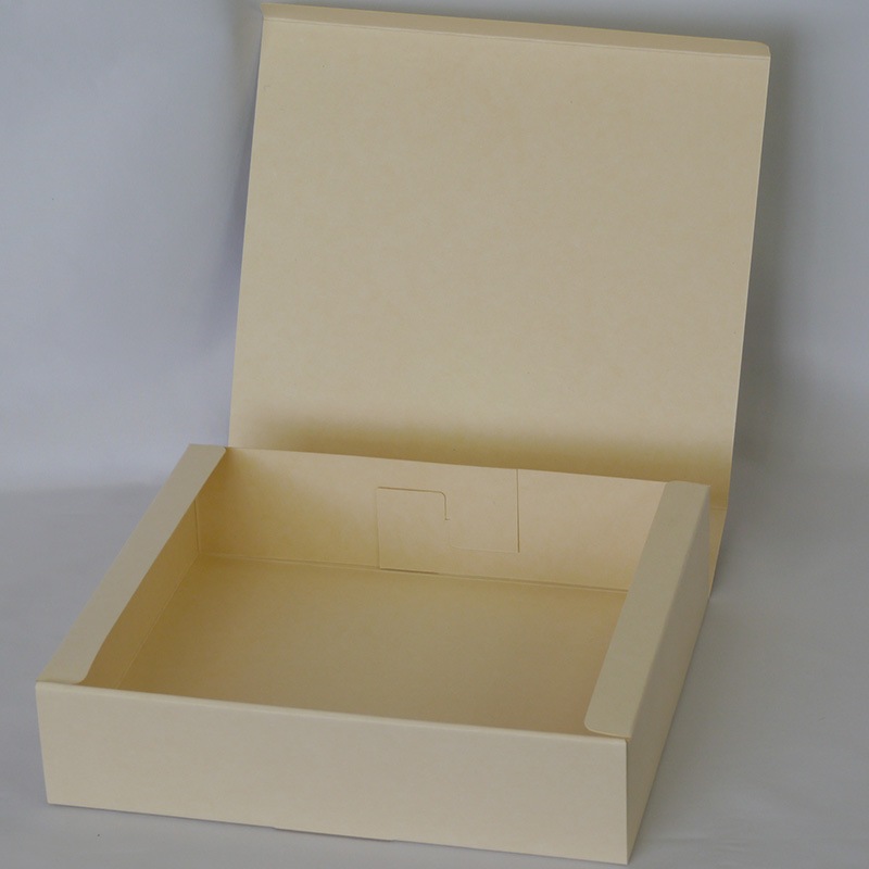 ロシア工芸品　細密画　ムステラ　四角の小箱　箱無し ロシア工芸品 細密画 ムステラ 四角の小箱 箱無し - メルカリ