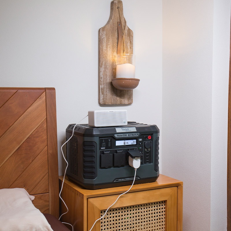 �ݡ����֥��Ÿ� TogoPower MASTER2200 ( 2200W / 1944wh )