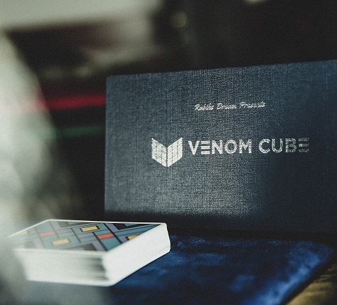 Venom Cube �ʥ��塼��ͽ����̿�� by Henry Harrius